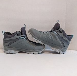 Merrell Women's Waterproof Hiking Boots Size 9